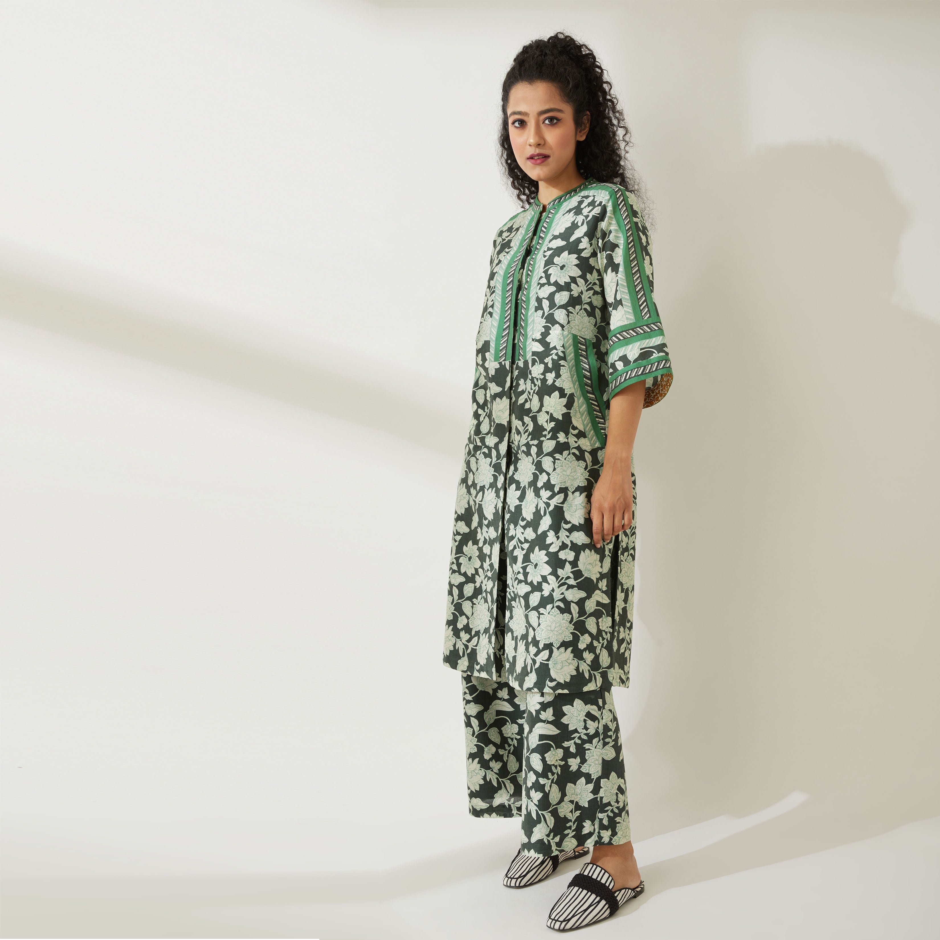 JGDVIAMSS21-11- Green Floral Shervani-Pants Set