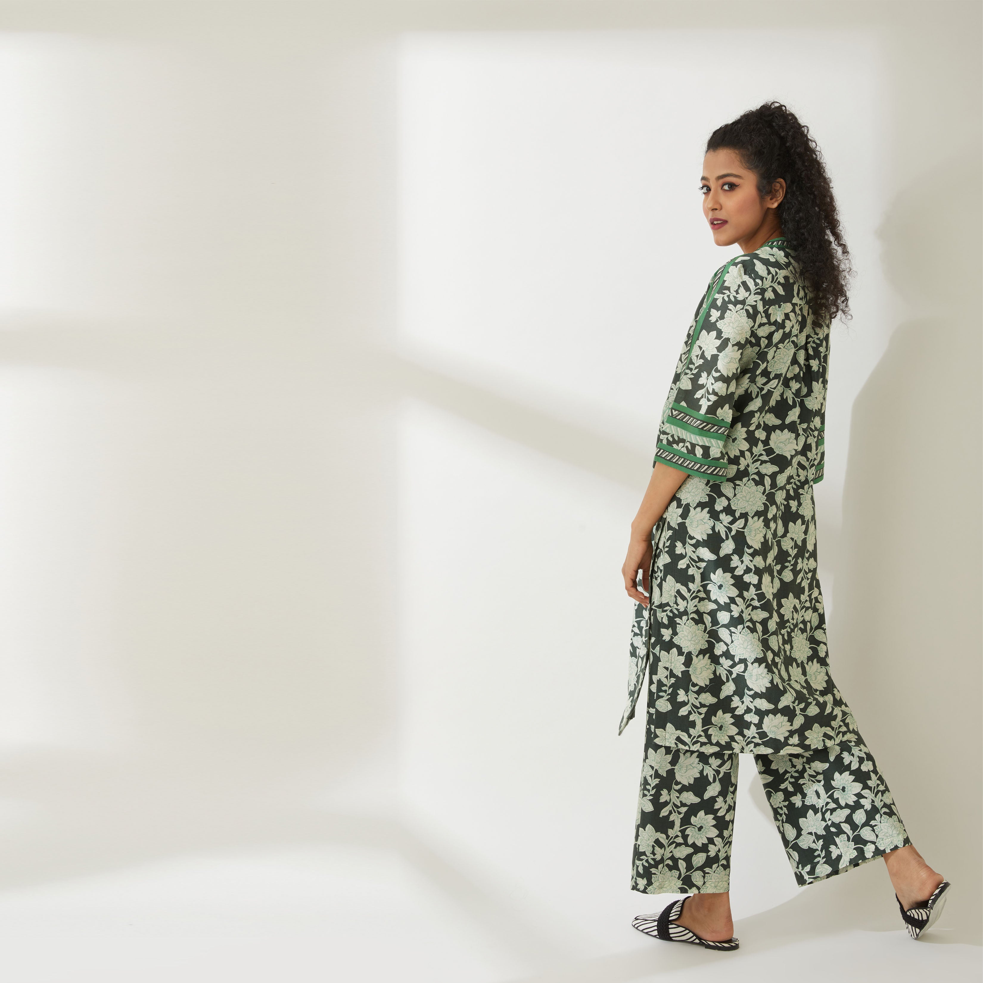 JGDVIAMSS21-11- Green Floral Shervani-Pants Set