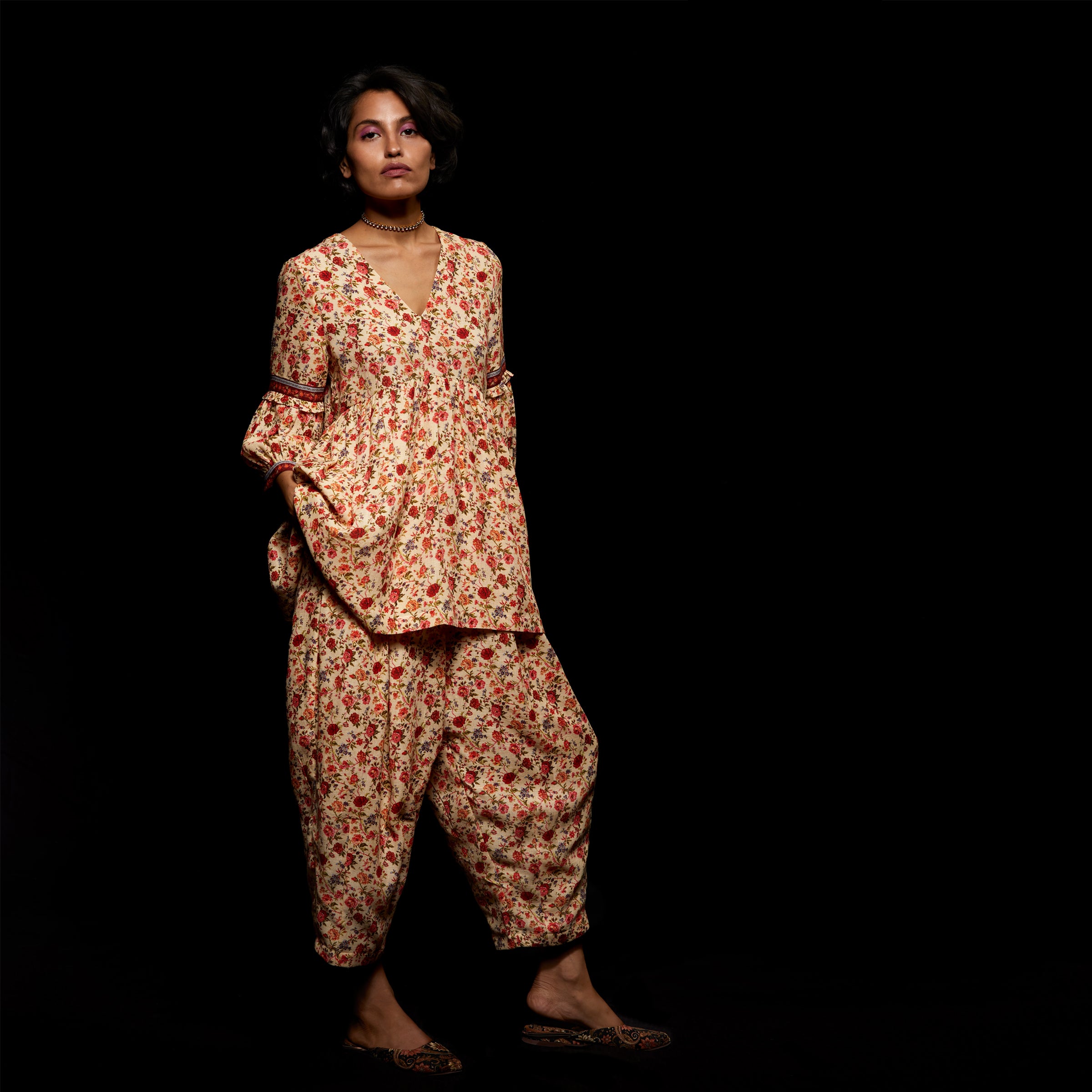 The Aaradhya Top and Ahira Pants Set. - Ivory Floral.